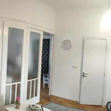 Vuk 1 Apartment *