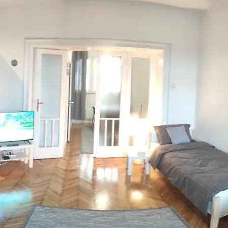 Vuk 1 * Belgrade